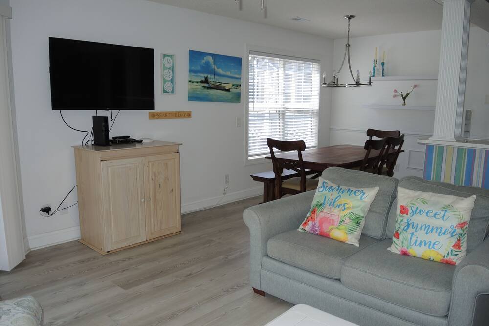Photo of Livingroom in Calabash
