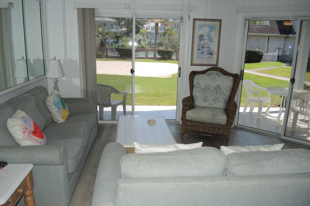 Photo of Livingroom in Calabash