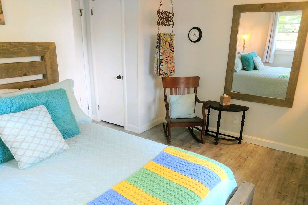 Photo of Bedroom in New London