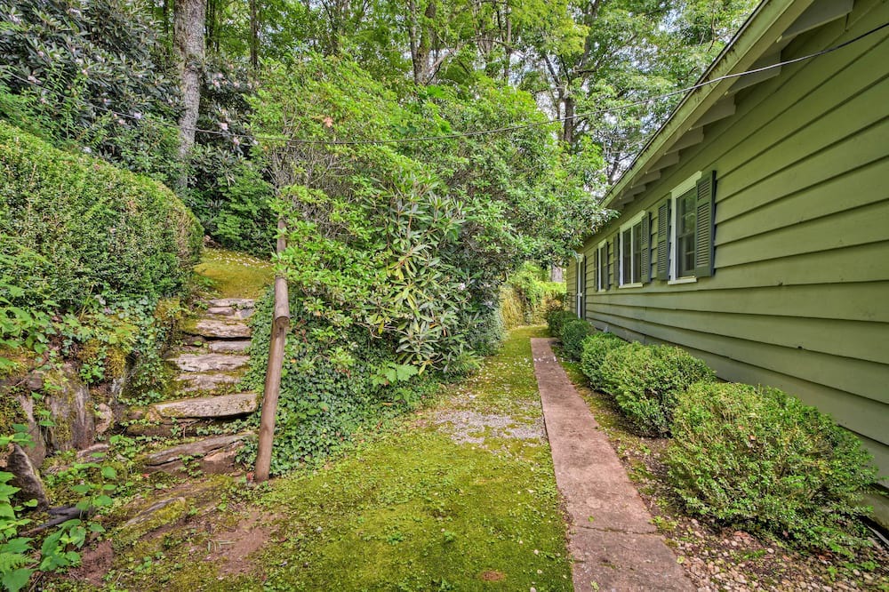 Photo of Outdoor in Highlands Hills