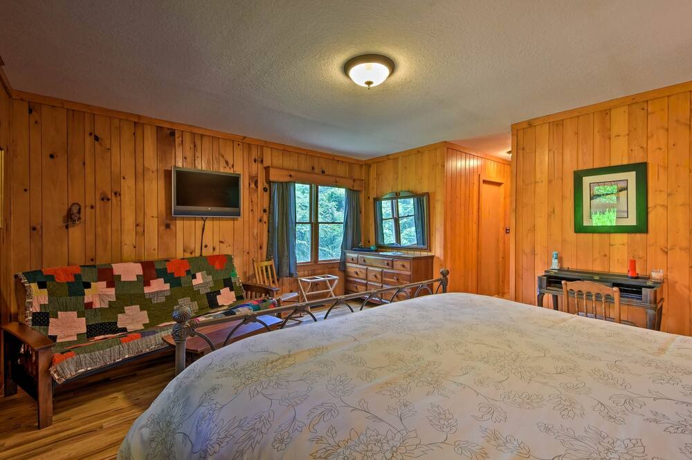Photo of Bedroom in Highlands Hills