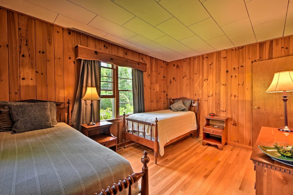 Photo of Bedroom in Highlands Hills