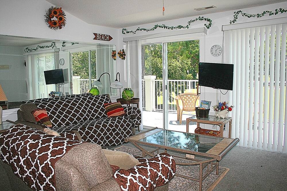 Photo of Livingroom in Calabash