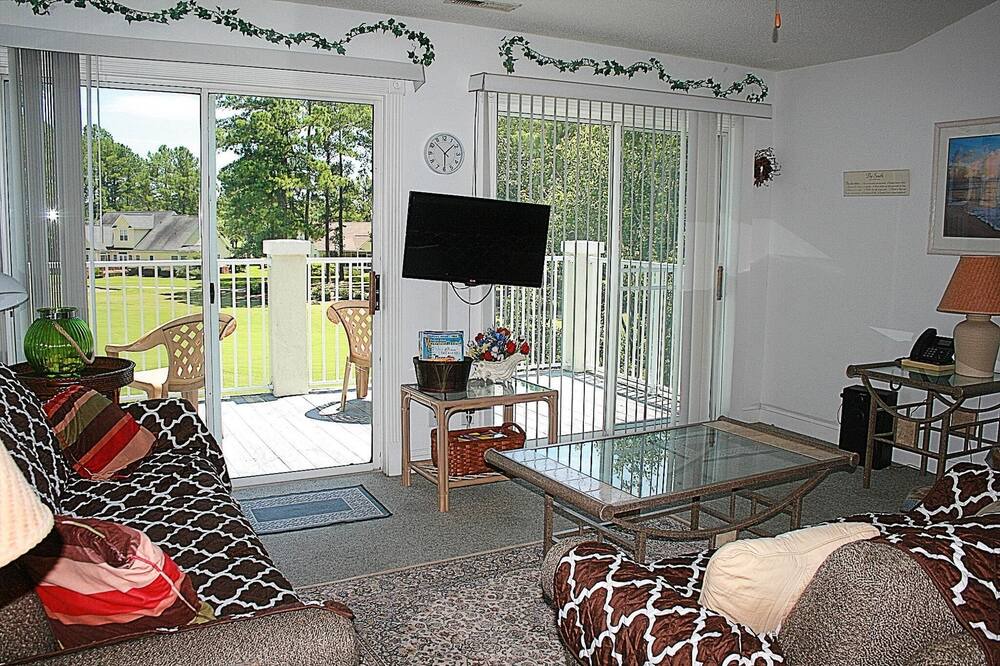 Photo of Livingroom in Calabash