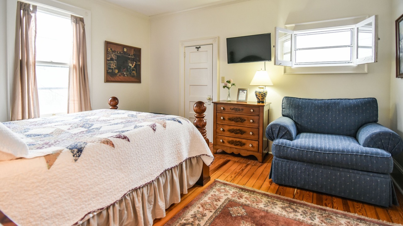 Photo of Bedroom in Waynesville