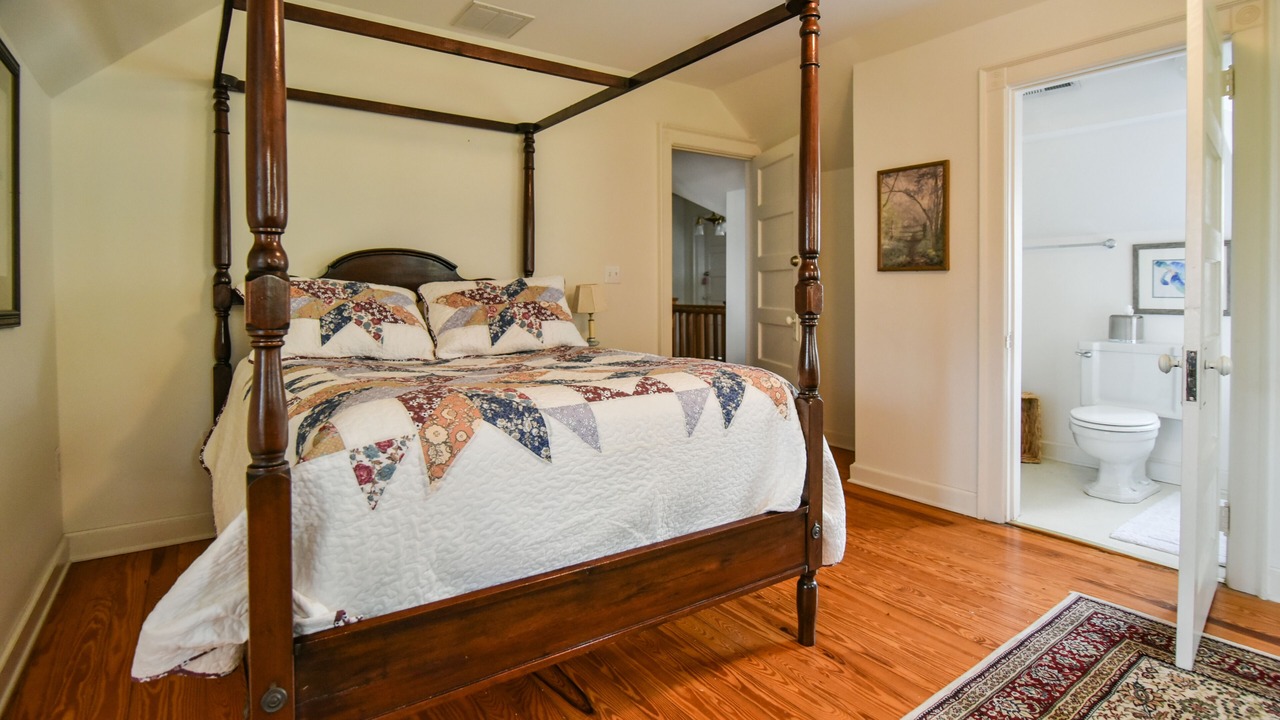 Photo of Bedroom in Waynesville