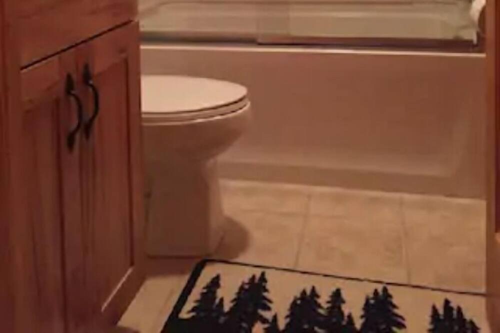 Photo of Bathroom in Beech Mountain