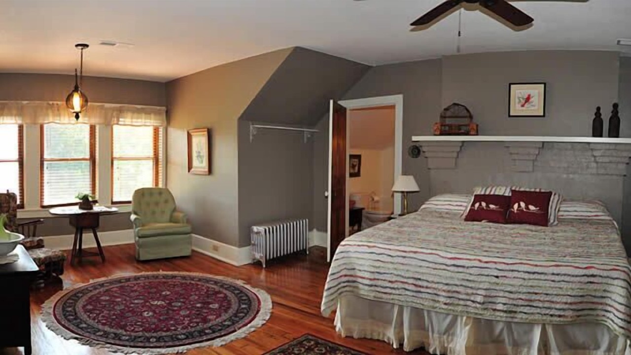 Photo of Bedroom in Hot Springs