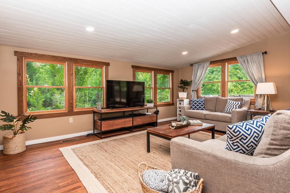 Photo of Livingroom in Gerton