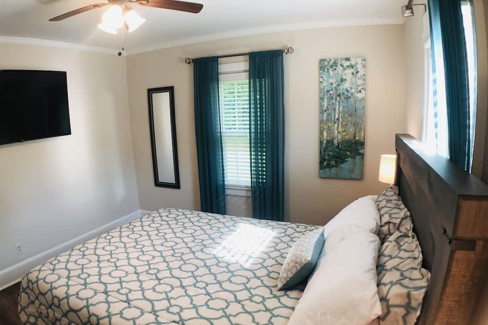 Photo of Bedroom in Cherry
