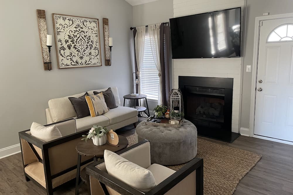 Photo of Livingroom in Hidden Valley
