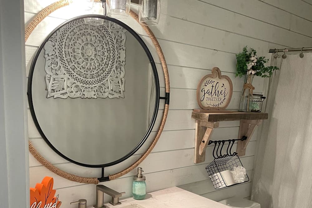 Photo of Bathroom in Hidden Valley