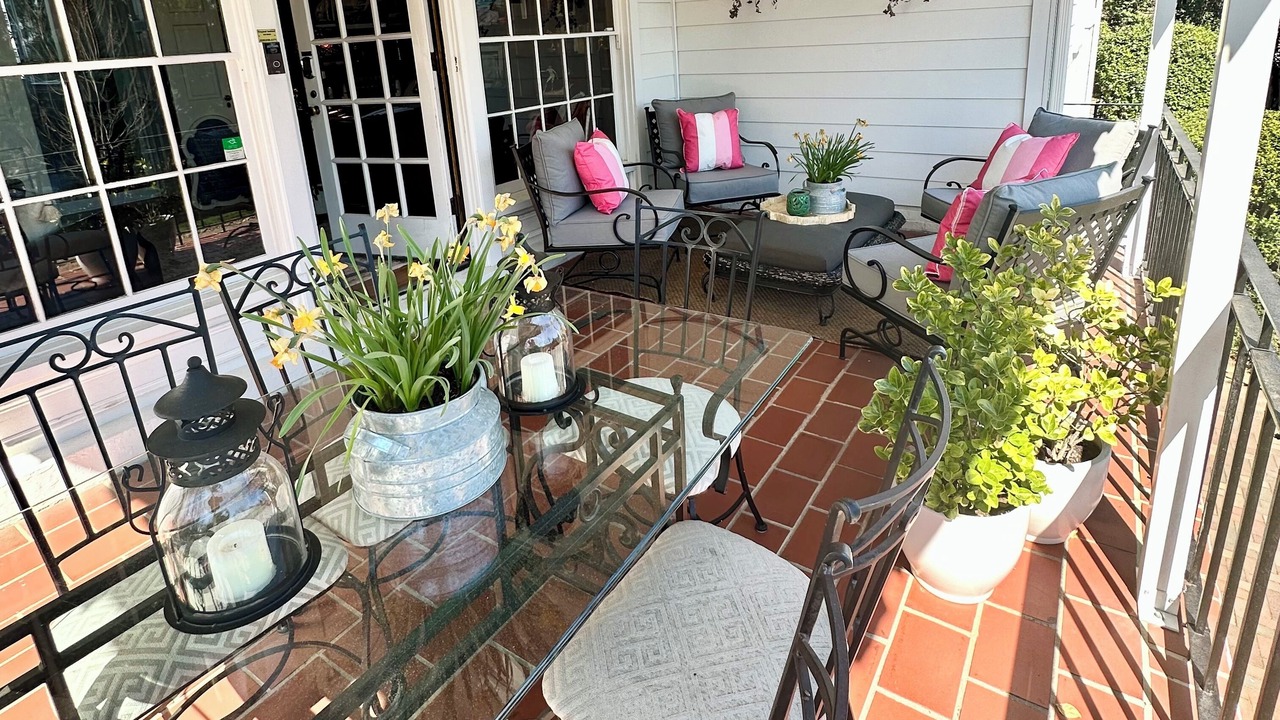Photo of Patio Balcony in Newton
