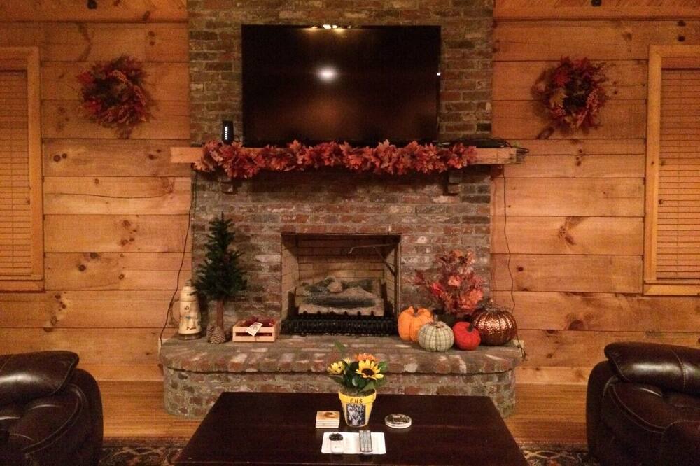 Photo of Livingroom in Hendersonville