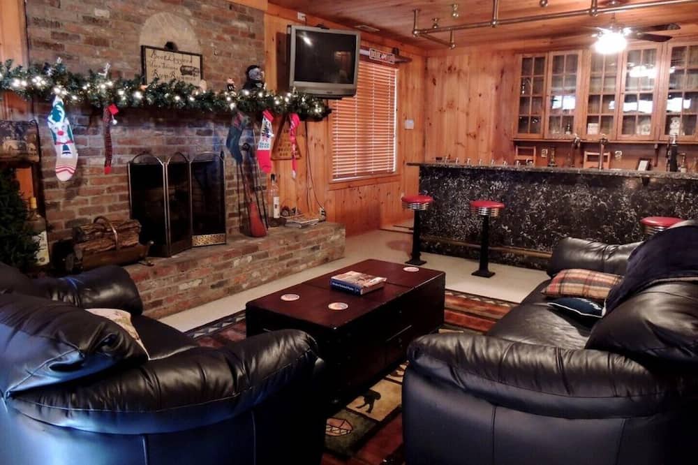 Photo of Livingroom in Hendersonville