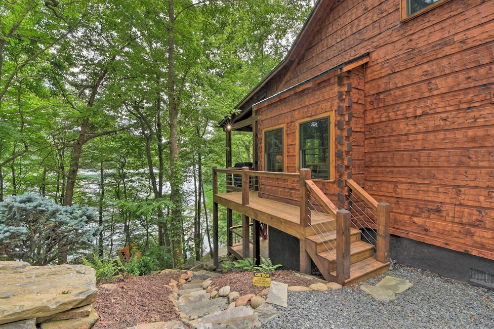 Photo of Outdoor in Topton