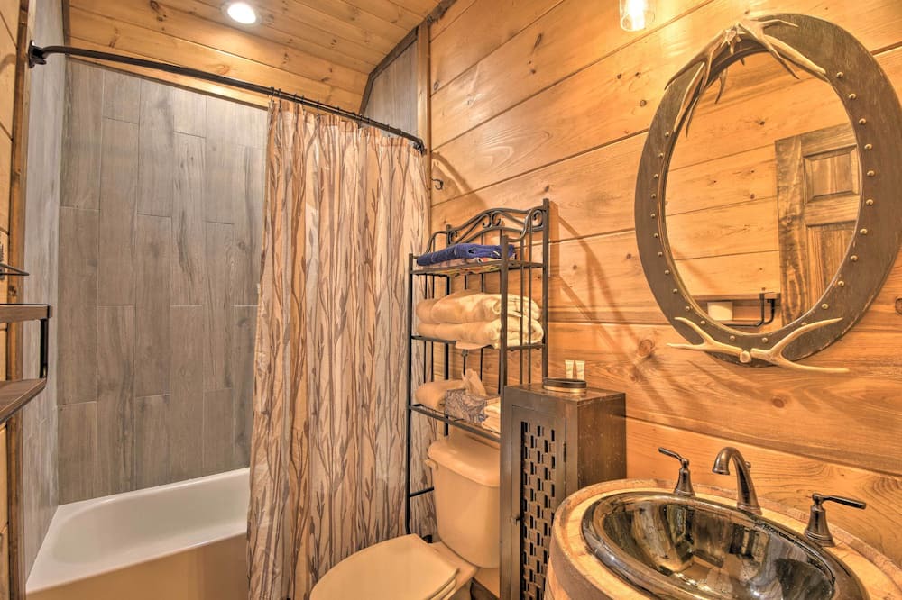 Photo of Bathroom in Topton
