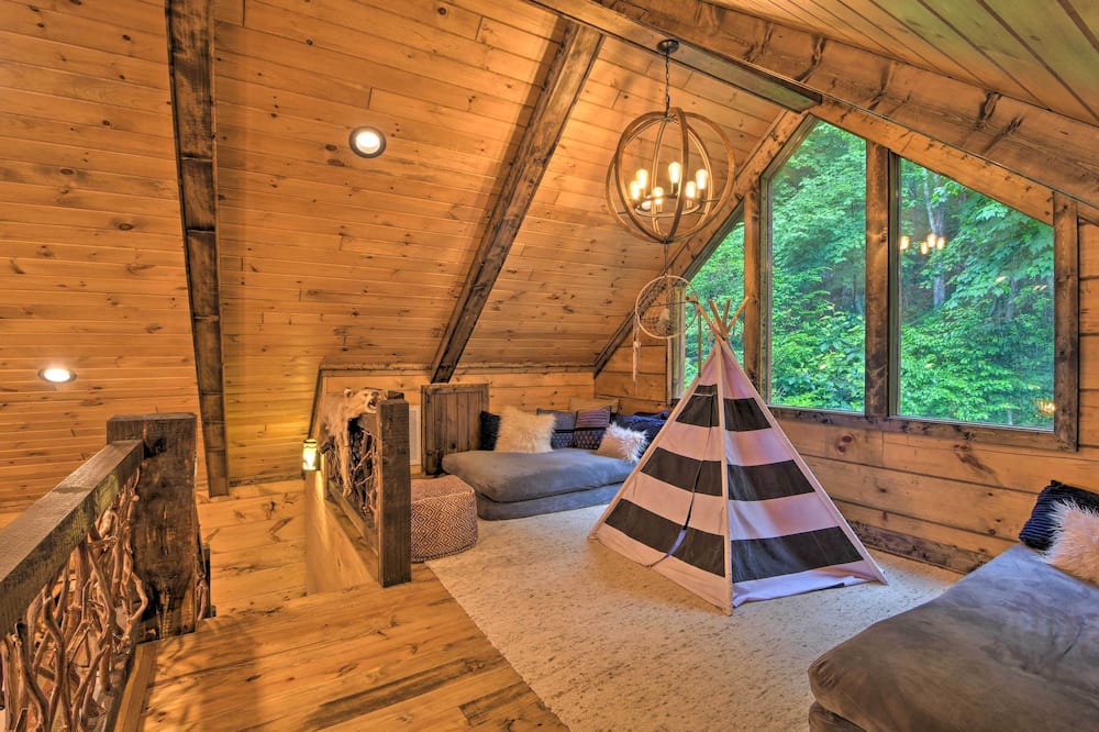 Photo of Bedroom in Topton
