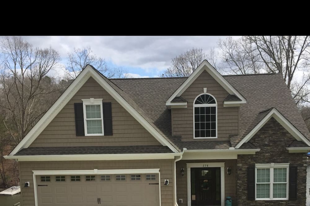 Photo of Outdoor in New London