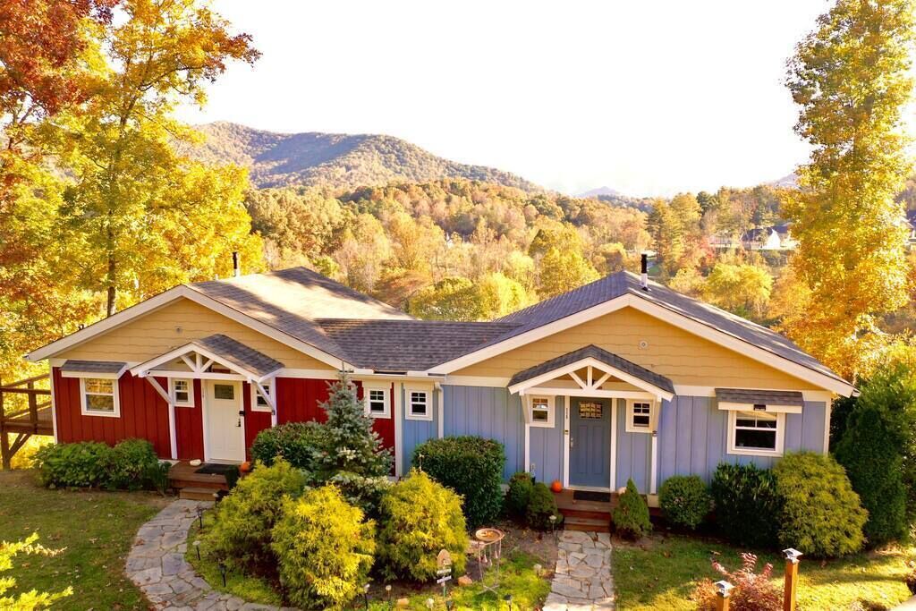 Photo of Outdoor in Weaverville