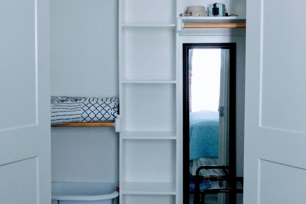 Photo of Bedroom in Garner