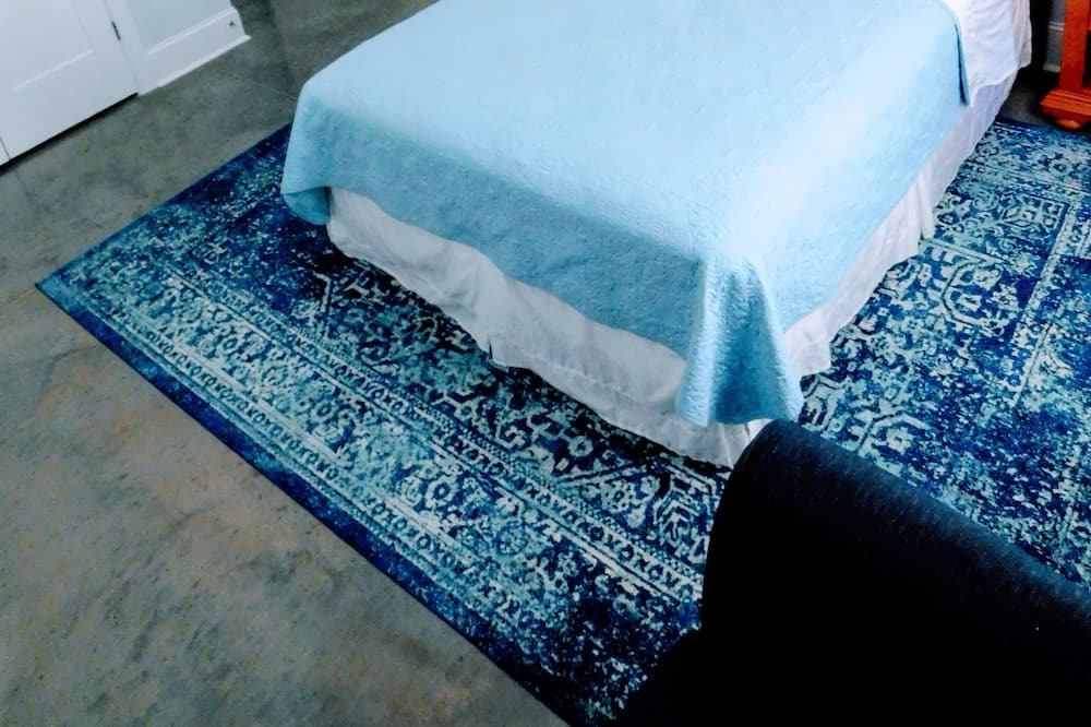 Photo of Bedroom in Garner