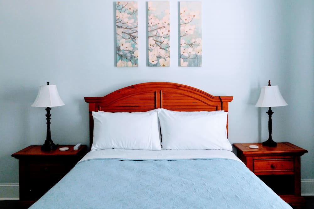 Photo of Bedroom in Garner