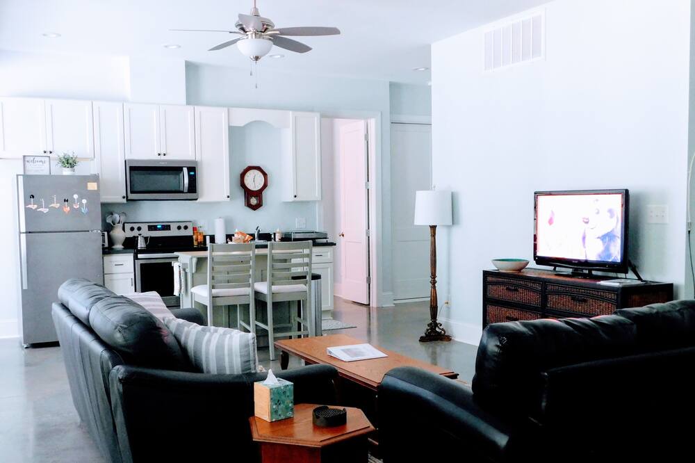 Photo of Livingroom in Garner