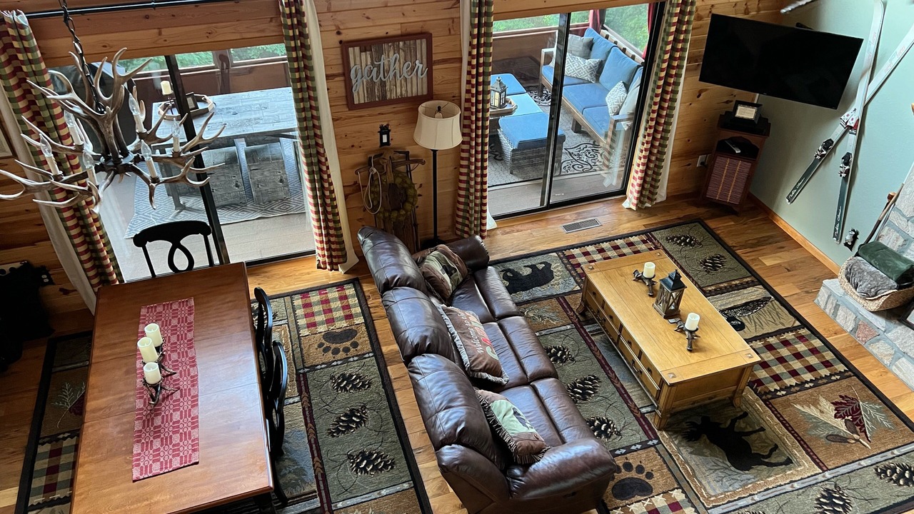 Photo of Livingroom in Upper Peachtree