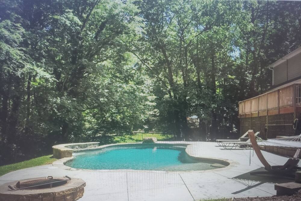 Photo of Outdoor in Providence Plantation