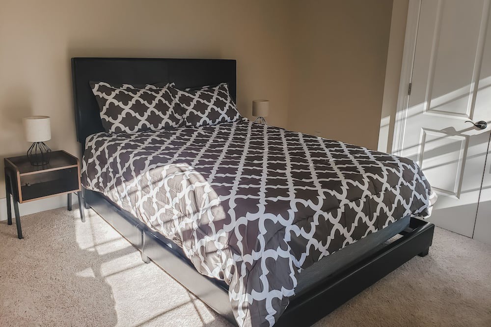 Photo of Bedroom in Providence Plantation