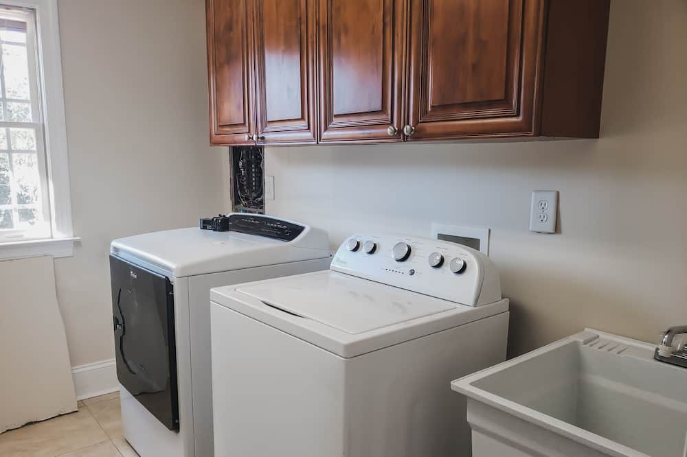 Photo of Kitchen in Providence Plantation