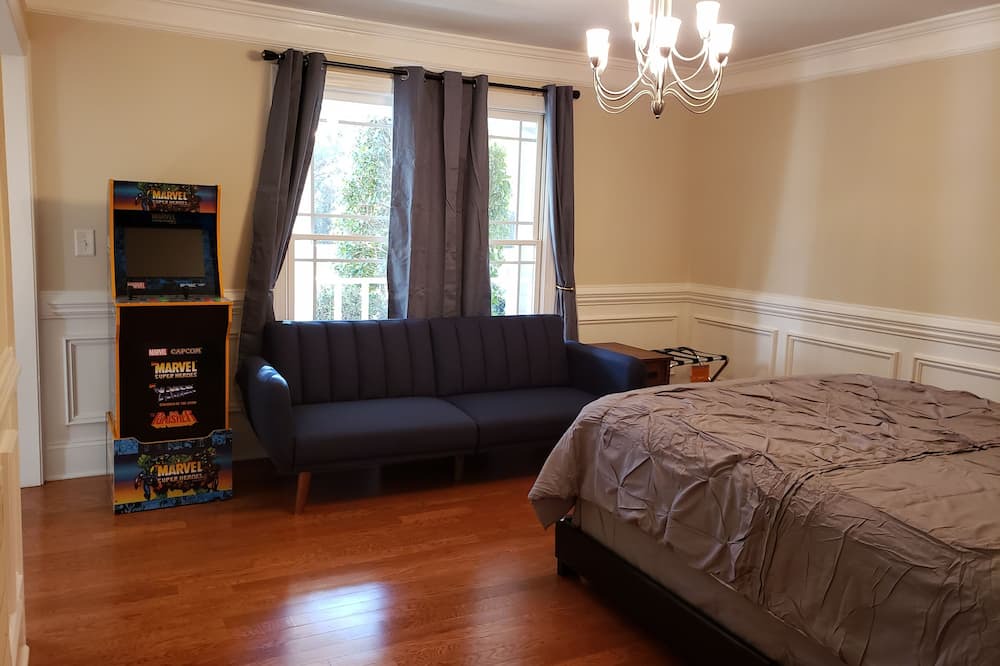 Photo of Bedroom in Providence Plantation