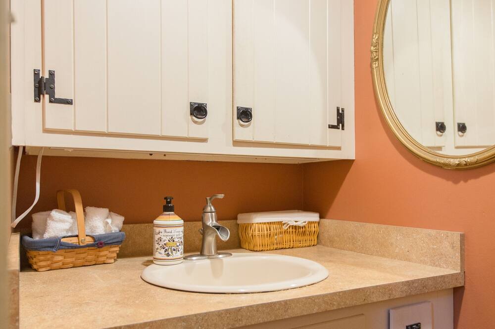 Photo of Bedroom in Penrose