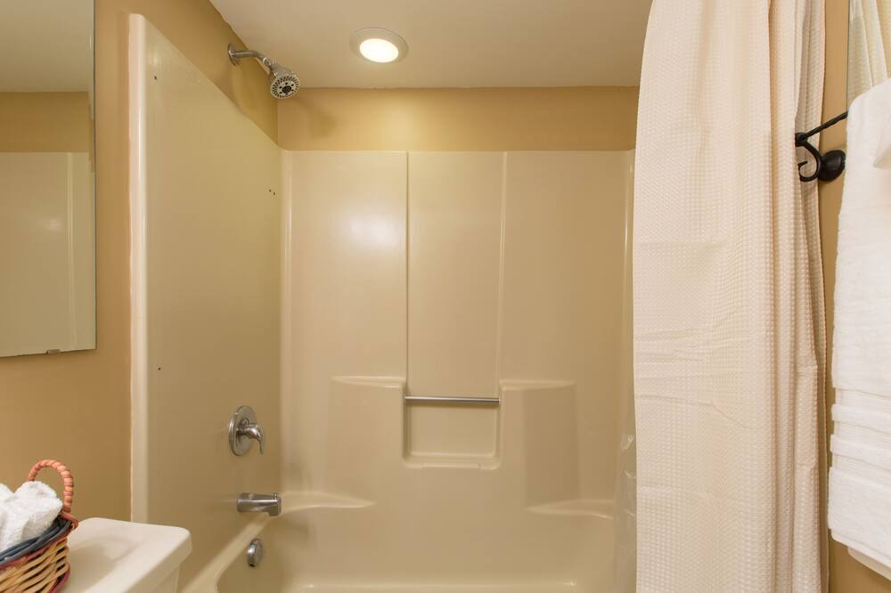 Photo of Bathroom in Penrose