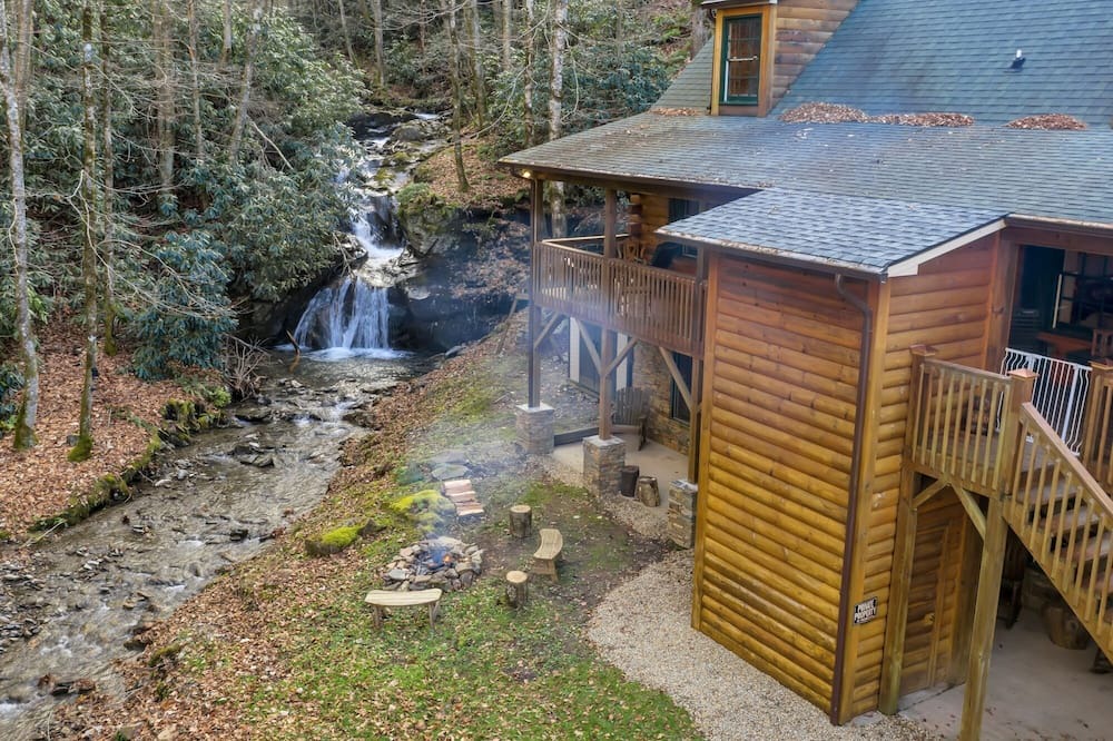 Photo of Outdoor in Maggie Valley