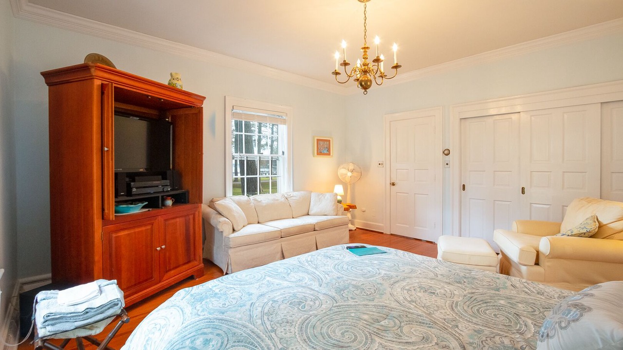 Photo of Bedroom in Elizabeth City