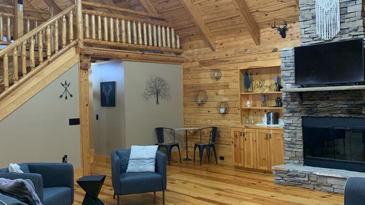 Photo of Livingroom in Southmont
