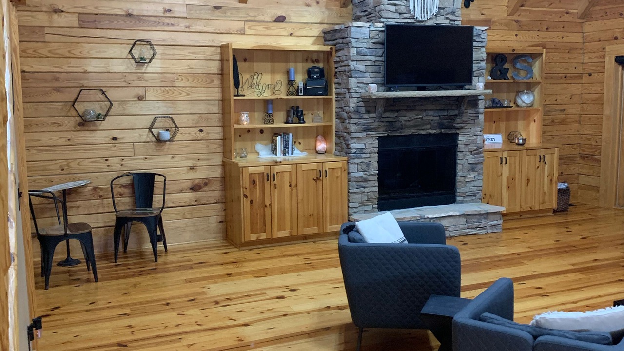 Photo of Livingroom in Southmont