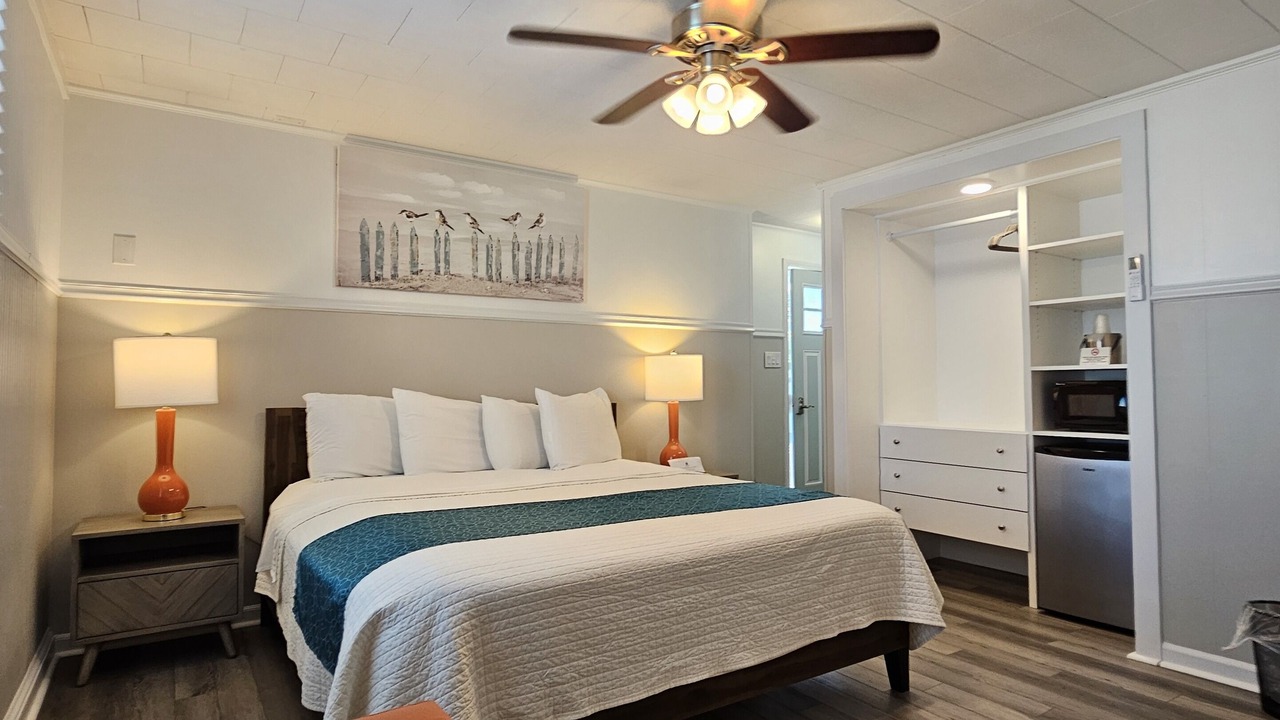 Photo of Bedroom in Manteo