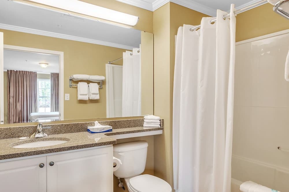 Photo of Bathroom in Carthage