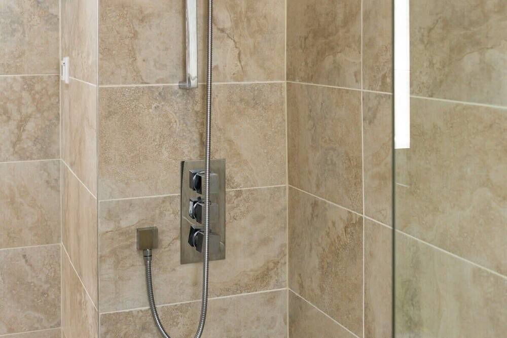 Photo of Bathroom in Morningside