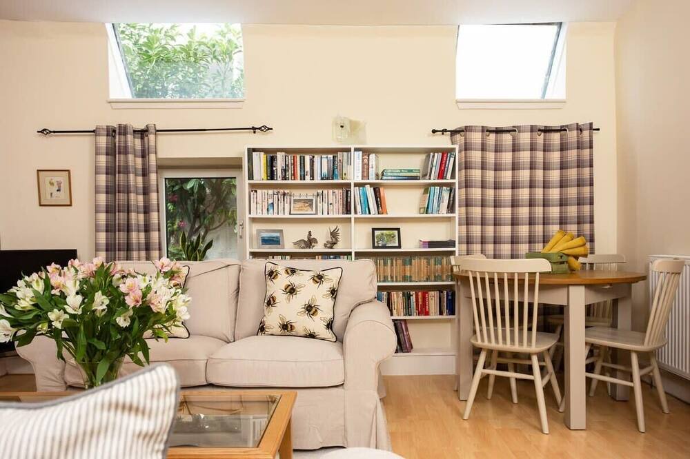 Photo of Livingroom in Morningside