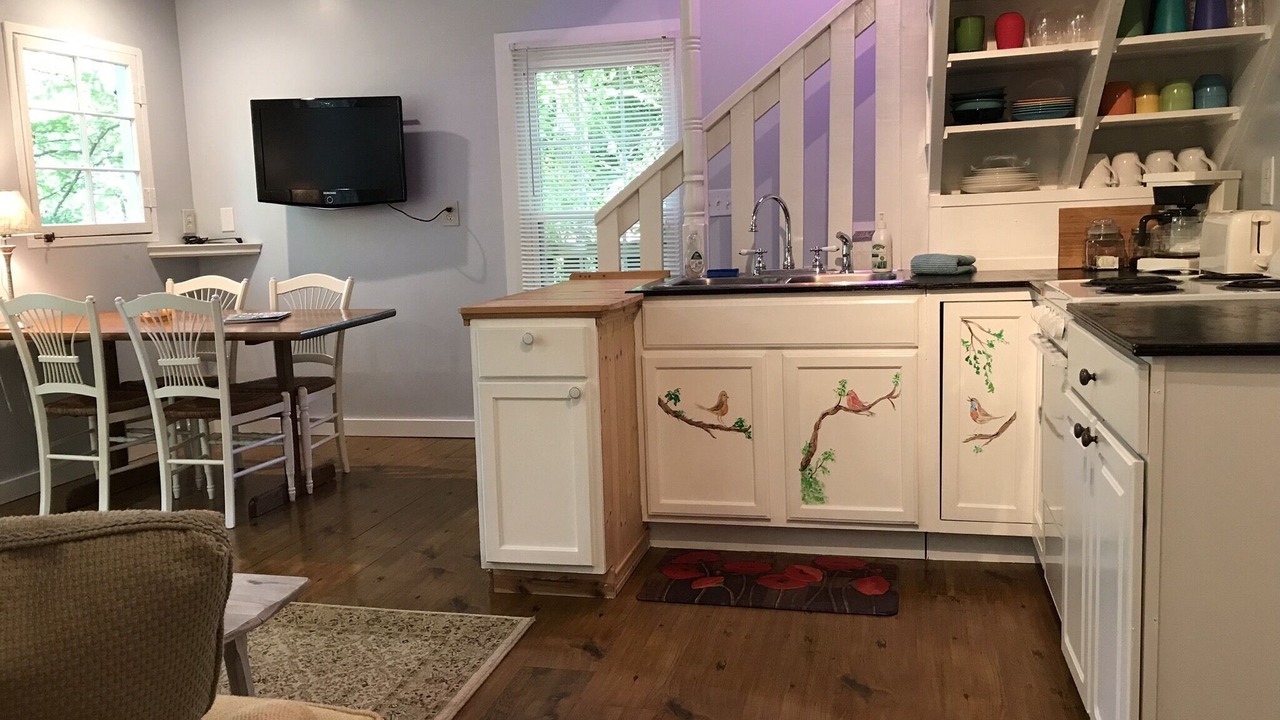 Photo of Kitchen in Barnardsville