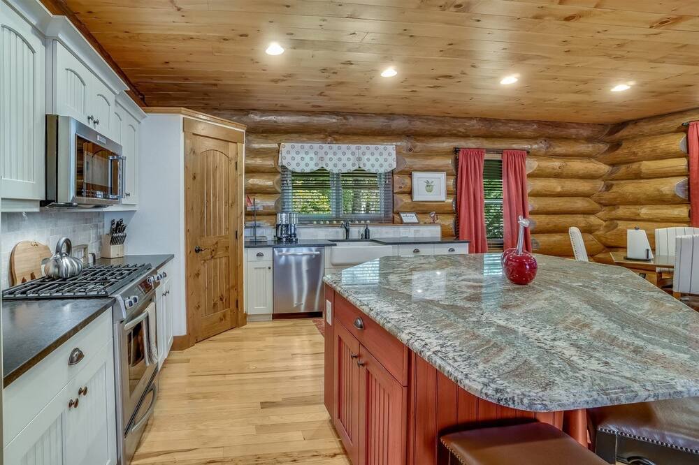 Photo of Kitchen in Highlands