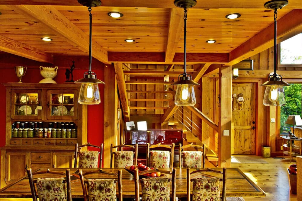 Photo of Livingroom in Murphy
