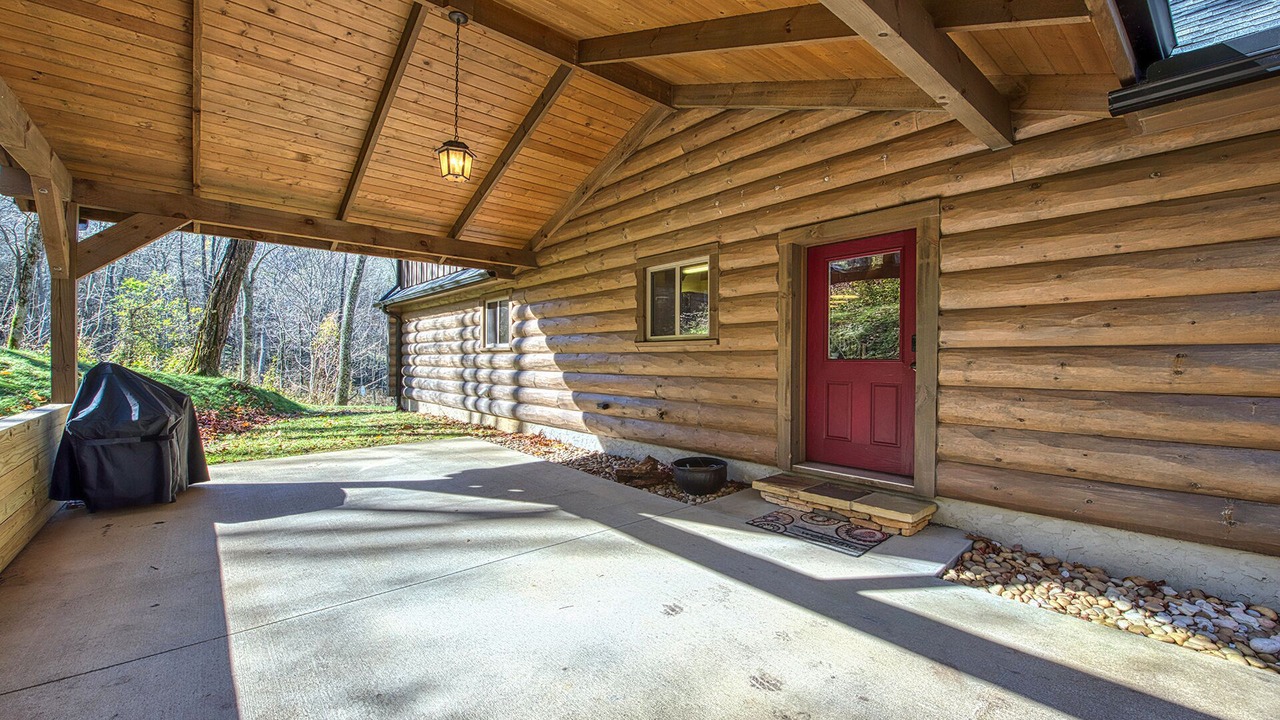 Photo of Outdoor in Maggie Valley