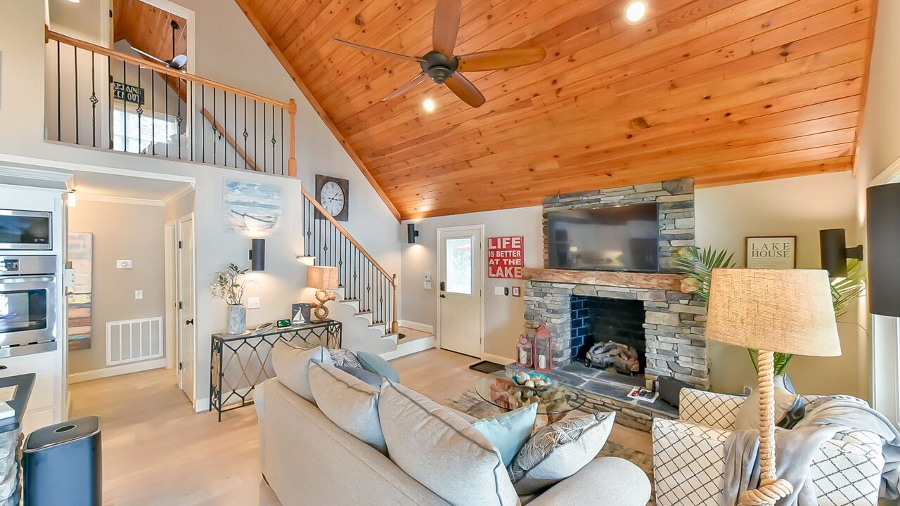 Photo of Livingroom in Semora