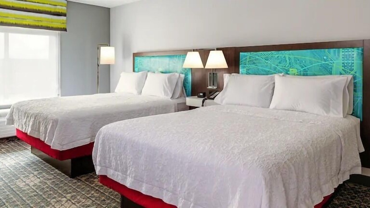 Photo of Bedroom in Lexington - Salisbury