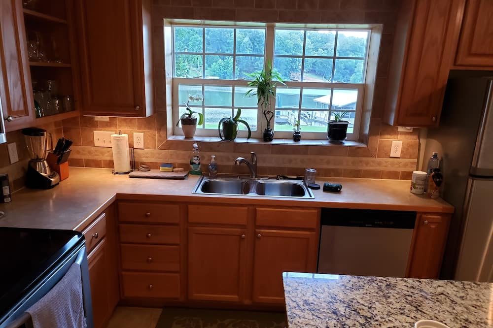 Photo of Kitchen in Dixie - Berryhill